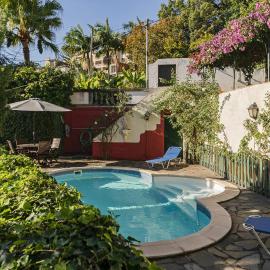Quinta Florença - By WeHost, hotel di Funchal