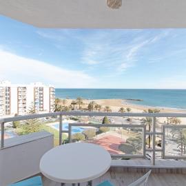 Global Vacacional, Apartamento con terraza e increíbles vistas al mar, hotel in Puerto de Sagunto