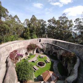 Hacienda Las Cuevas Terra Lodge、Pifoのホテル