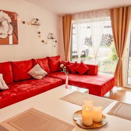 Urlaubsmagie - Ferienwohnung Waldweg - mit Grill, Terrasse & saisonalem Pool - W5, hotel a Lichtenhain