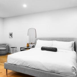 The Phenix Historic DTWN Hotel, King Bed, Room # 311, hotel u gradu 'Bangor'