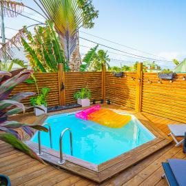 Au cœur du papillon piscine privée, hotel en Goyave