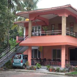 Coorg Stream Side Homestay、Ponnampetのホテル