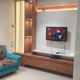 Luxurious 2BHK villa with garden, hotel v destinaci Solapur
