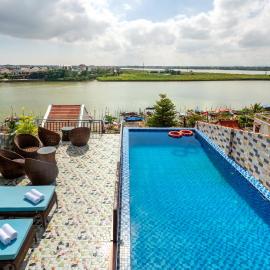 Rockmouse Centre River Villa Hoi An, hotel in Hoi An