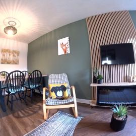 Orange Squirrel Lodge、アビモアのホテル