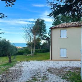 Casale Écru - Sirolo, splendido casale con giardino e vista mare