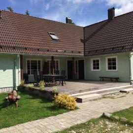 Pauka Holiday House, hotel en Palli