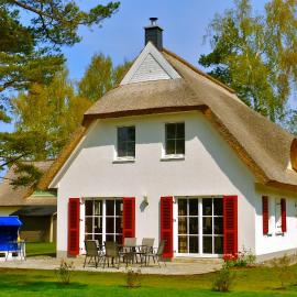 Ferienhaus Inga mit E-Ladestation, hotel i Glowe