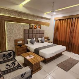 Hotel Royal Fort, hotelli kohteessa Gandhinagar