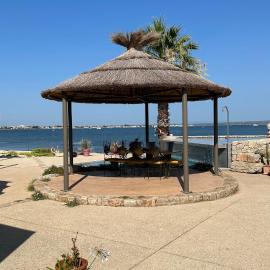 Les pieds dans l’eau, מלון בסט
