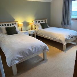 Self Check-In Rooms at The Three Horseshoes Inn, Hotel in Bromyard