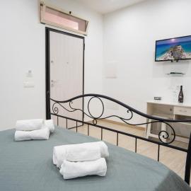 Saverio's apartment