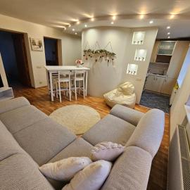 Sunny Family Apartment