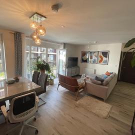 Stunning Spacious Double Room in a Modern shared Flat, hotel u gradu Hayes