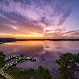 Balcony Lake Views - Pool, Gym, WiFi & Parking, hotel in Orlando