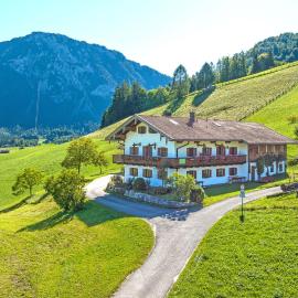 Ferienwohnung Beim Raffner, Bergblick, Natur, Ruhpolding, hotelli kohteessa Ruhpolding