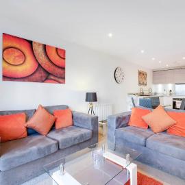 Alder House Serviced Apartment Maidenhead by 360stays