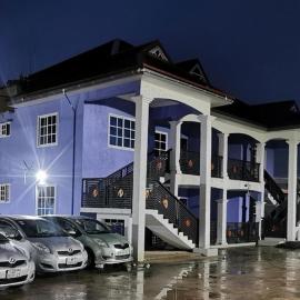 Tropical Oasis in Accra - 2 Bedroom Apartment