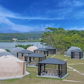 Glamping Base IZUMO "Lakeside Hot Spring Hotel Kun - Vacation STAY 42025v, hotel v destinaci Izumo