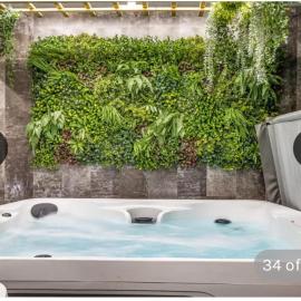 Ivy House 6-Beds Sleeps 19 with Hot Tub, hotel en Doncaster