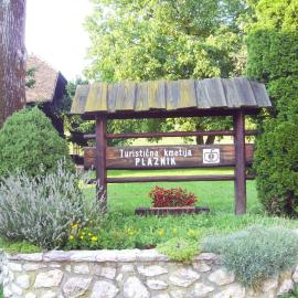 Guest House Turistična kmetija Plaznik, hotel a Ljubno