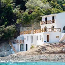 Villa prestige au bord de l'eau- Misincu، فندق في Cagnano