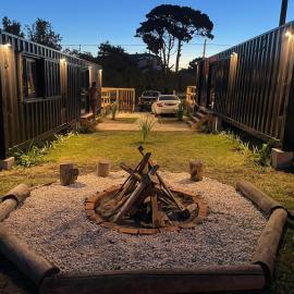 Apart Containers, Acantilados, unidad