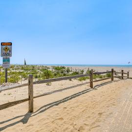 Family-Friendly Ocean City Condo: Walk to Beach!, hotel in Ocean City
