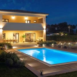 Villa Amoroso by Villas Holiday, hotel in Nova Vas
