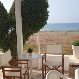 Sea Heart Villa Beachfront, Hotel in Pyla
