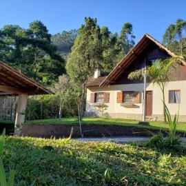 Casa Chalé Caminho do Vale LEIA O PERFIL