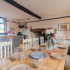 Canons Court Lodge, hotel in Wotton-under-Edge