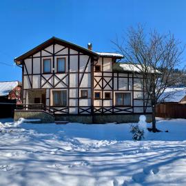 Дім, Hotel in Tukhlya