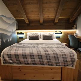 Lo Mieton - Affitti Brevi Italia, hotel u gradu Šampolik