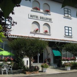 Hotel Bellevue de tradition familiale, ξενοδοχείο σε Morcenx