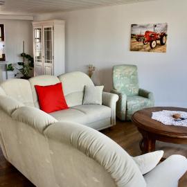 Ferienhaus zum roten Traktor, hotel en Perl