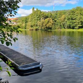 Maison d'hôte au bord de la Rivière avec jacuzzi, hotel sa Épinal
