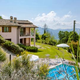 La Panoramica Da Stroppa – hotel w mieście Acqualagna
