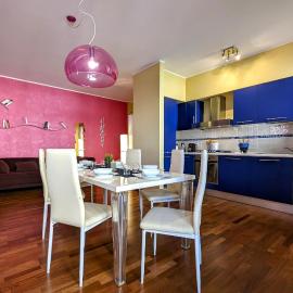 200mt dal mare by WeHostYou Parcheggio Wifi Clima Balcone Bbq, hotel em Fermo