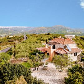 Fyllosia Villa Part of Cretan Retreat, хотел в Арханес