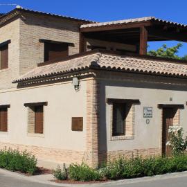 Casa Rural Maria Isabel โรงแรมในPuigmoreno