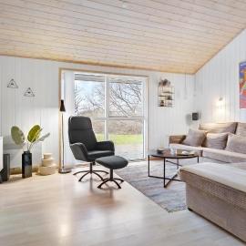 Luxurious Home In Strandby With Sauna, hotel in Strandby
