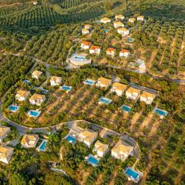 Eleonas Holiday Houses, hotel di Gialova