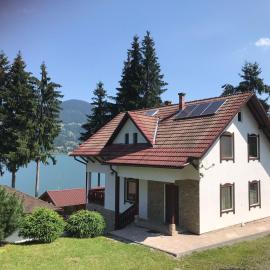 CASUTA LANGA LAC, hotel in Colibiţa