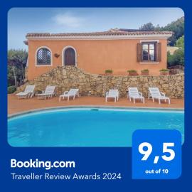 Villa Armonia - Nel cuore della Costa Smeralda, hotel din Abbiadori