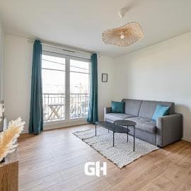 Le Cosy Paddock - Balcon - Proche Gare, hotel in Noisy-le-Sec