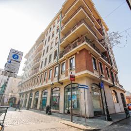 Moderno alloggio in zona pedonale، فندق في كيفاسّو