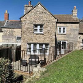 Cove Garden Grade II Cottage