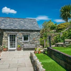 Ty-Gwair-Byrdir, hotel di Dyffryn